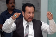 Abbas Kazmi as the lawyer for Amir Ajmal Qasab, During intreview at Midday office ,Parel on 24/04/09  PIC BY / BIPIN KOKATE